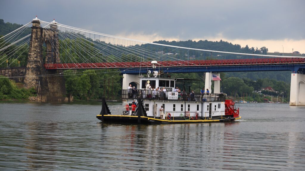 Sternwheeler carries Christ down Ohio River during National Eucharistic Pilgrimage